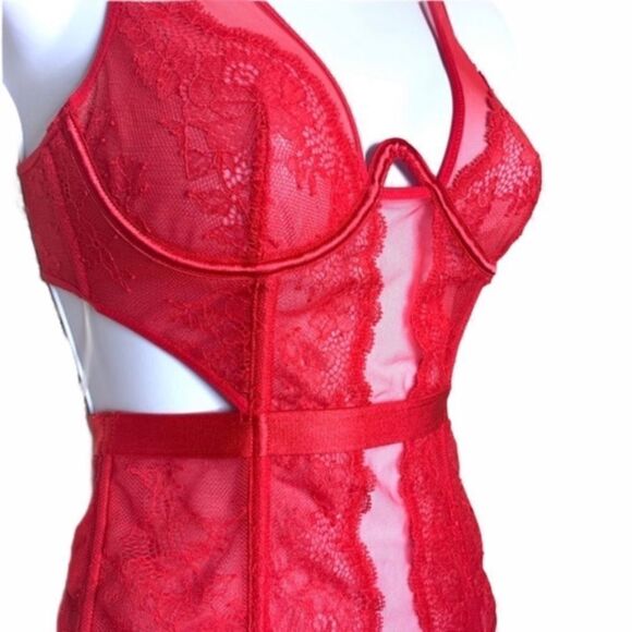 VS red laced cut out bustier corset - Picture 2 of 6